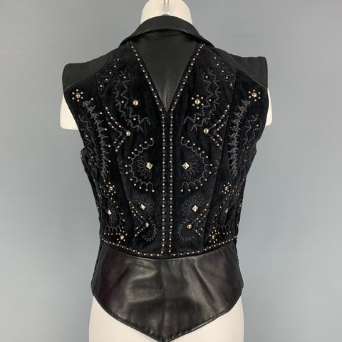 DONALD J PLINER Talla única Chaleco con botones y tachuelas de cuero negro
