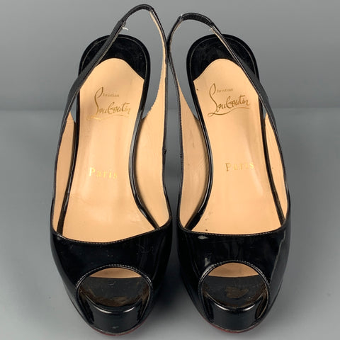 CHRISTIAN LOUBOUTIN Talla 6 Zapatos de tacón sin cordones de charol negro