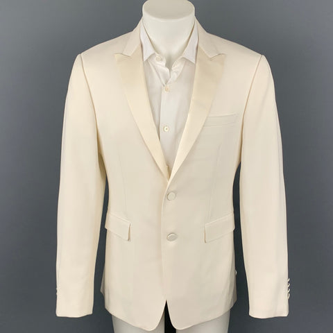 BURBERRY LONDON Size 40 Regular Beige Wool / Mohair Peak Lapel Sport Coat