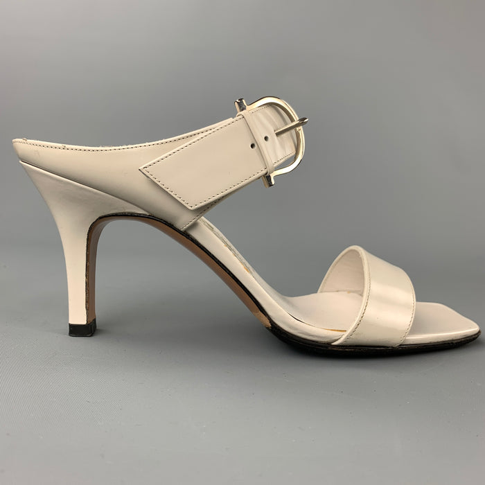 SALVATORE FERRAGAMO Size 7.5 Light Gray Patent Leather Sandals