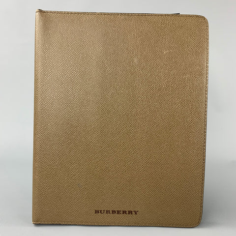 Étui pour iPad en cuir grainé olive BURBERRY