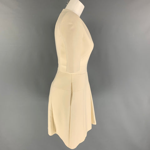ALEXANDER MCQUEEN Vestido de manga corta texturizado en mezcla de lana color crema talla 4
