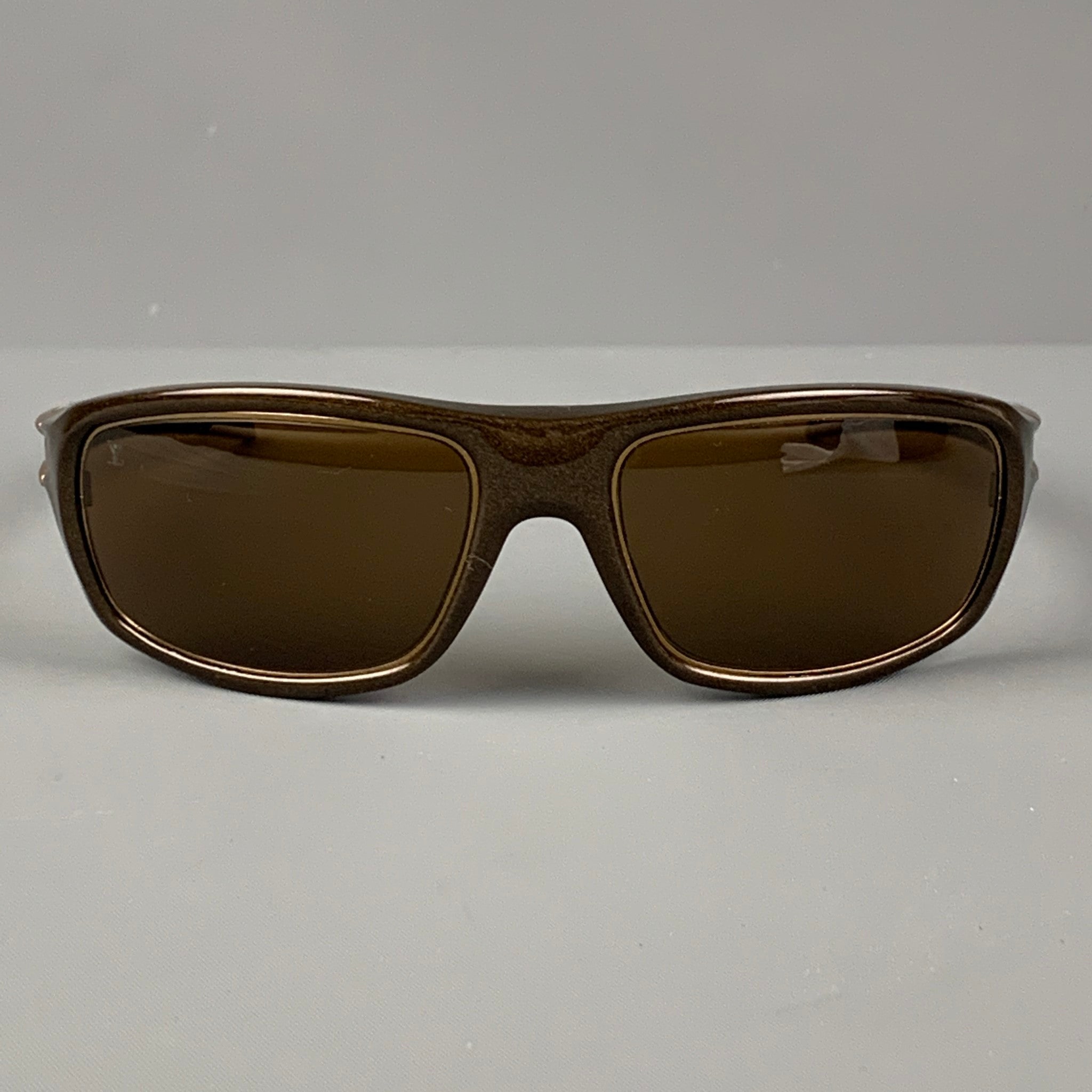 LOUIS VUITTON Brown Gold Acetate Sunglasses – Sui Generis Designer