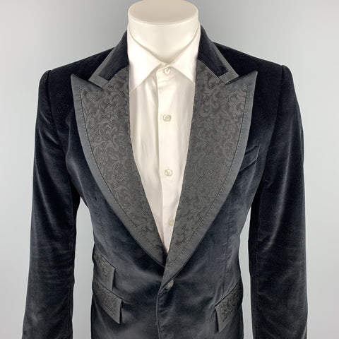 DOLCE & GABBANA Size 40 Black Velvet Peak Lapel Sport Coat