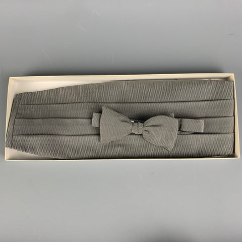 GIORGIO ARMANI Grey Blue Nailhead Silk Cummerbund Bow Tie Set