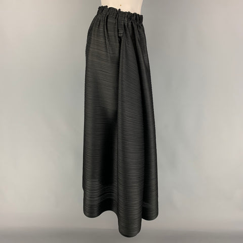 PLEATS PLEASE by ISSEY MIYAKE Talla XL Falda larga plisada de poliéster negra