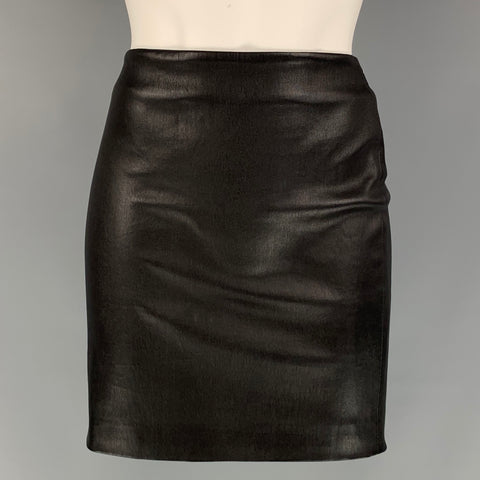 THE ROW Minifalda elástica de cuero negro talla 4