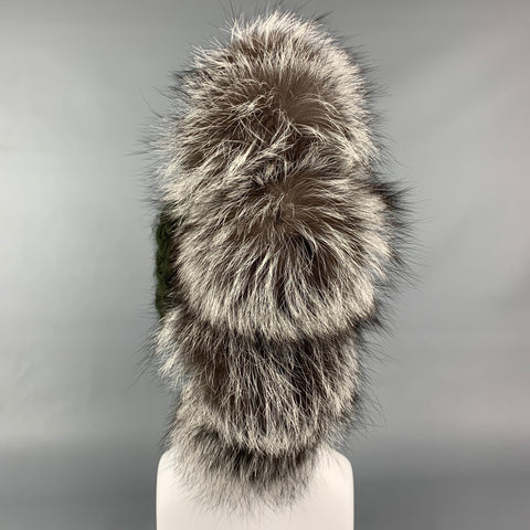 MISCHA LAMPERT Gorro XL Poms Pohawk de lana de punto verde oliva y marrón