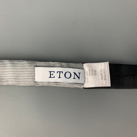 Nœud papillon en soie argenté ETON