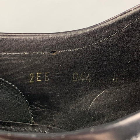 PRADA Taille 9 Chaussures à lacets en cuir perforé noir