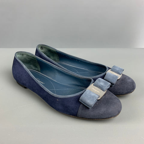 SALVATORE FERRAGAMO Talla 7 Bailarinas de ante azul marino