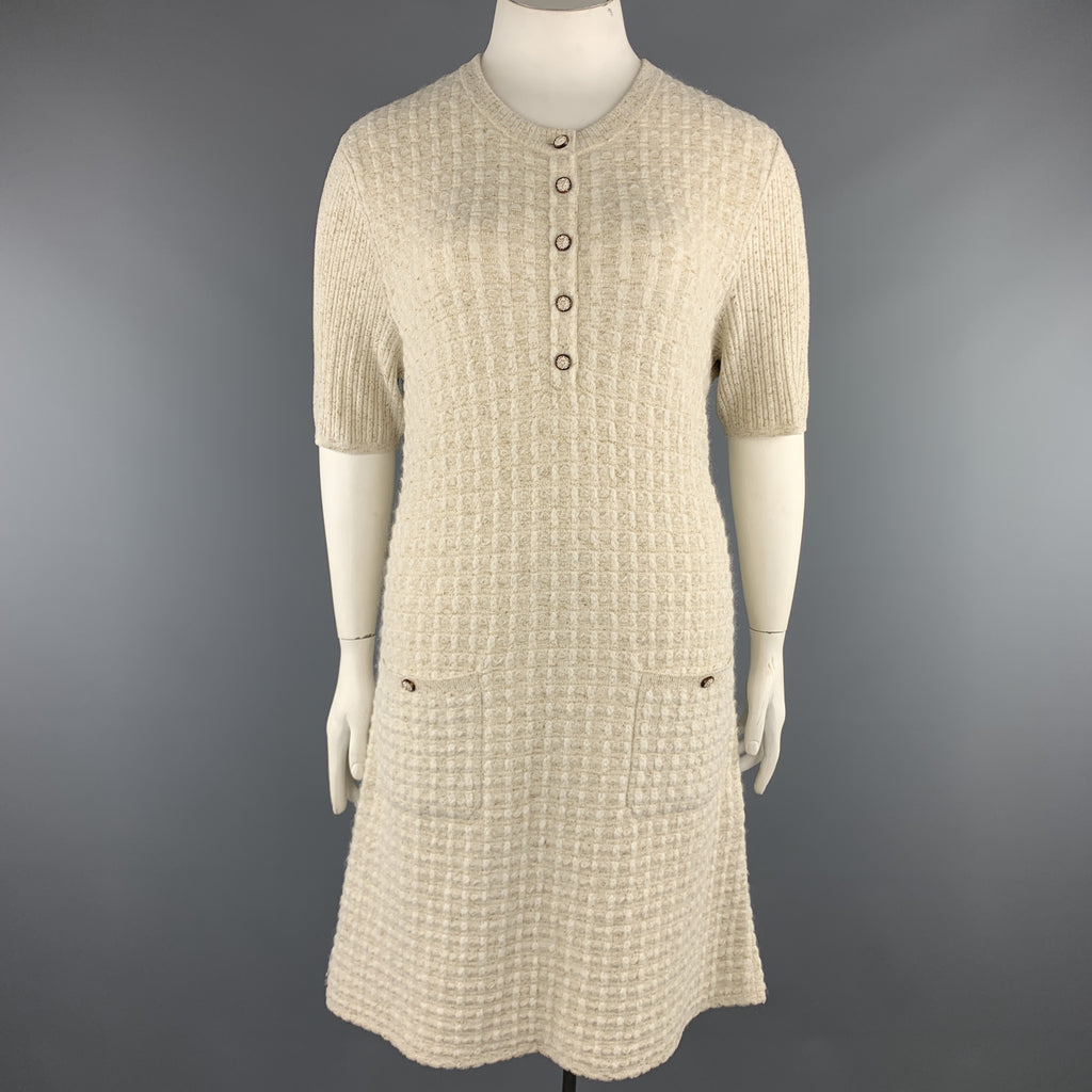 CHANEL Size 10 Cream & Gold Metallic Sparkle Knit Short Sleeve Dress – Sui  Generis Designer Consignment