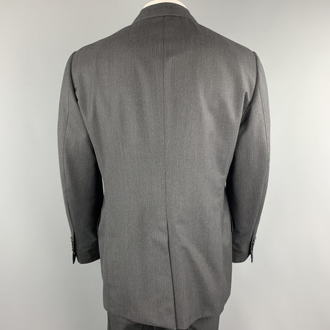 TOM FORD Size 50 Charcoal Wool Herringbone Notch Lapel  Suit