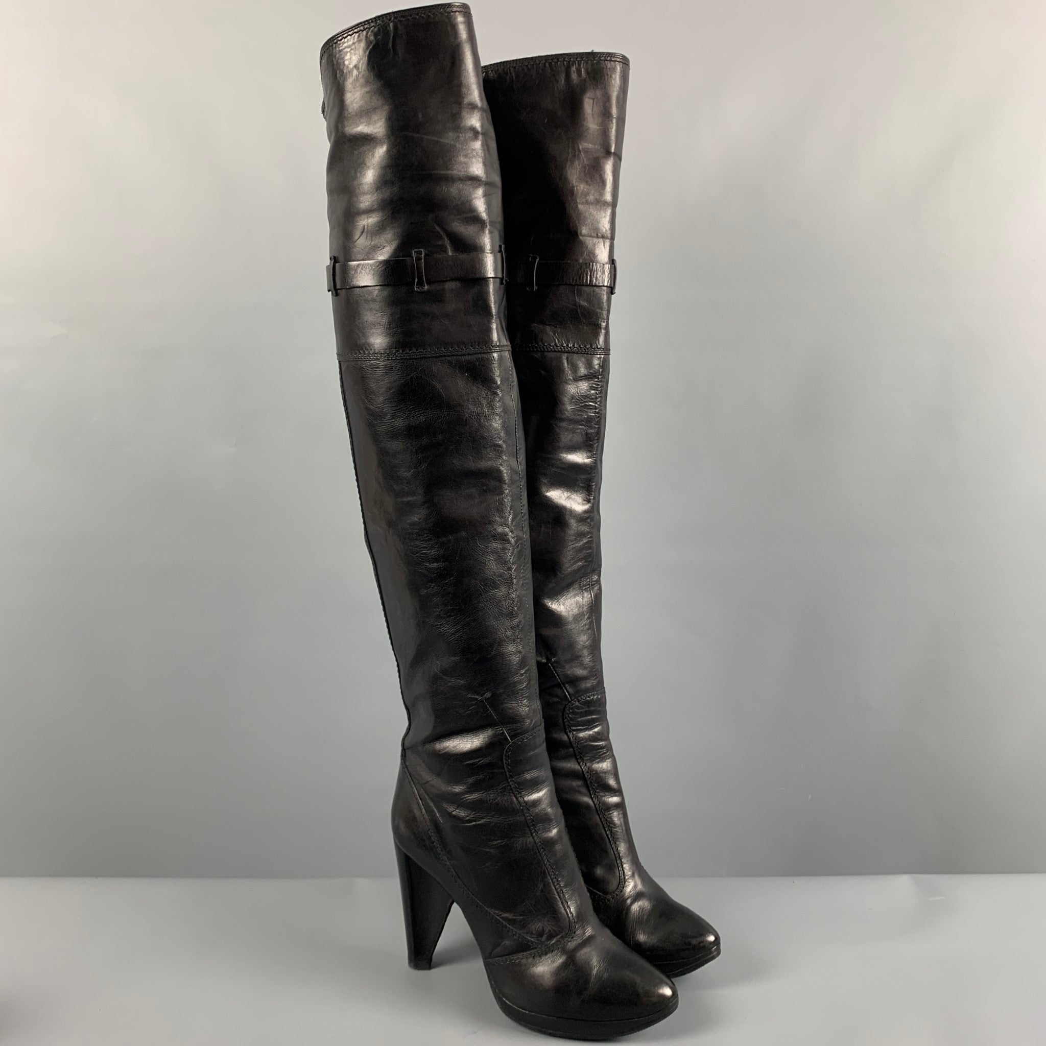 Black leather outlet pull on boots