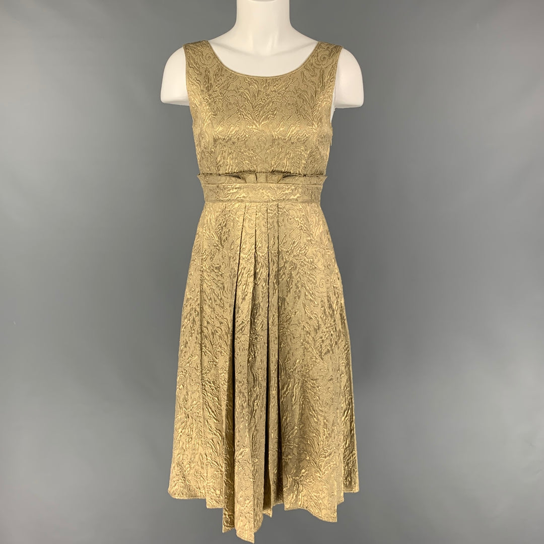 BURBERRY Size 2 Gold Wool Blend Textured Sleeveless Cocktail Dress BURBERRY Size 2 Gold Wool Blend Textured Sleeveless Cocktail Dress