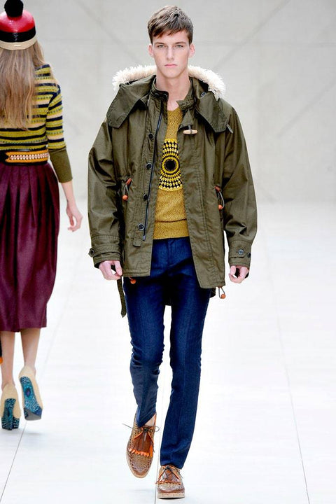 BURBERRY PRORSUM Spring 2012 Size M Mustard Yellow Embroidery Crochet Pullover Sweater