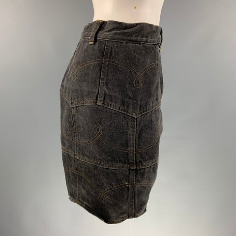 MOSCHINO JEANS Talla M Minifalda vaquera negra con puntadas en contraste
