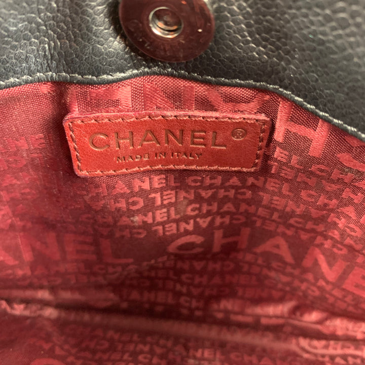 CHANEL Black Leather Shoulder Handbag
