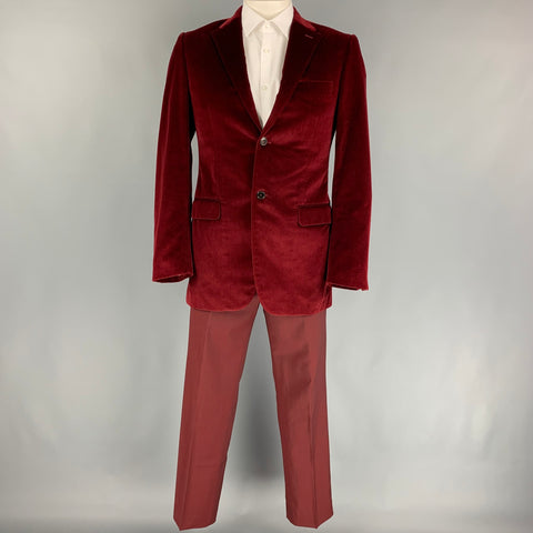 GIVENCHY Talla 40 Regular Traje de solapa de muesca de terciopelo burdeos