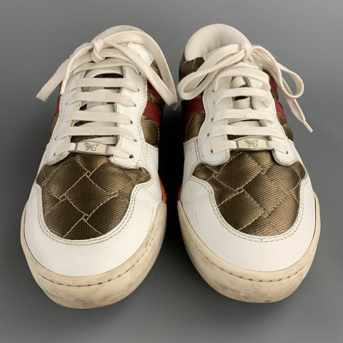 BOTTEGA VENETA Taille 9 Baskets à lacets en cuir matelassé doré