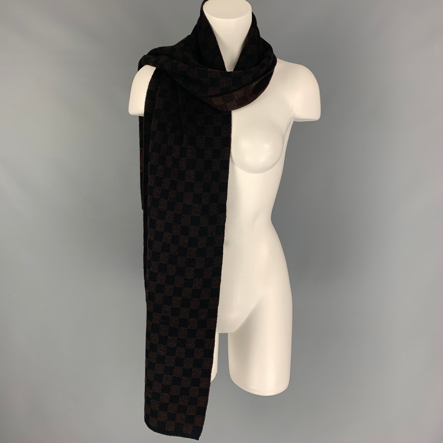 damier scarf and