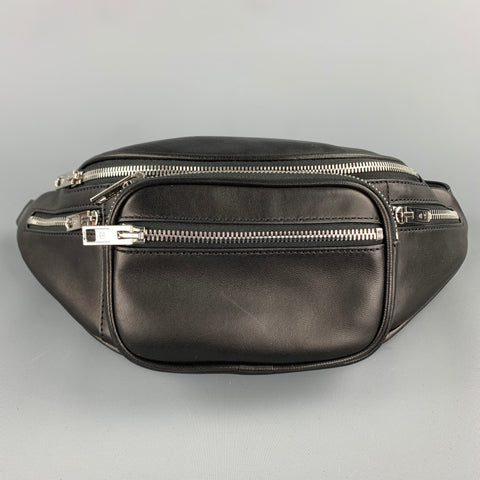 ALEXANDER WANG Sac banane à chaîne en cuir noir Attica