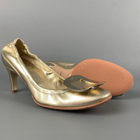 ROGER VIVIER Talla 6 Zapatos de tacón de cuero dorado