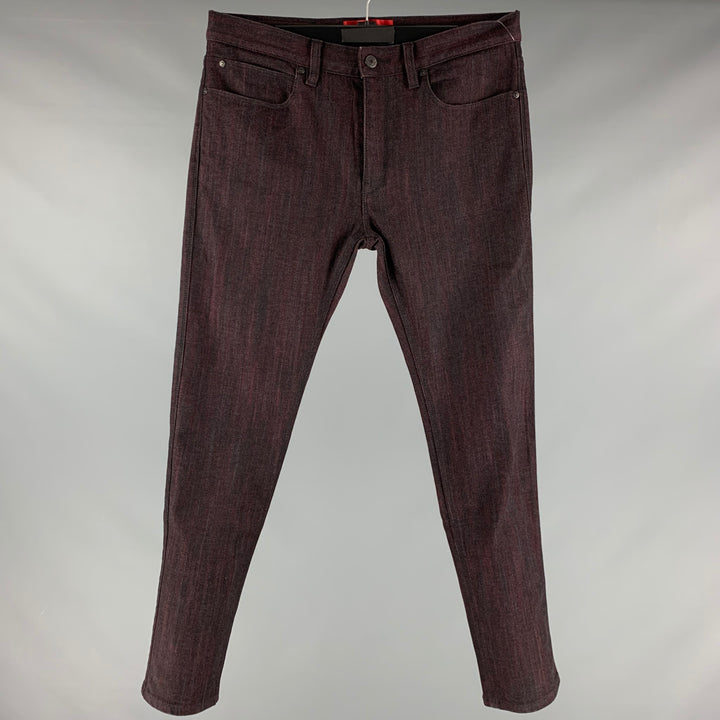HUGO BOSS Talla 32 Vaqueros de poliuretano de algodón negro burdeos