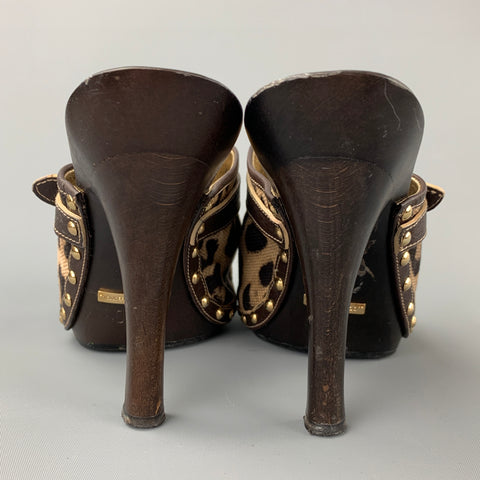 DOLCE &amp; GABBANA Taille 10 Sandales sabots en cuir et toile marron et beige