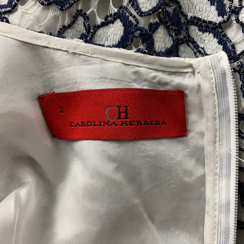 CAROLINA HERRERA Size 2 Navy & White Lace Cotton Blend Sheath Dress