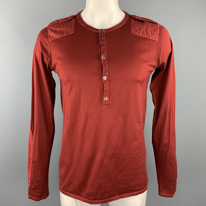 NICE COLLECTIVE Size L Brick Red Cotton Epaulettes Henley
