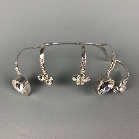 ON AURA TOUT VU PARIS Rhodium Plated Crystal Medusa Five Knuckle Ring