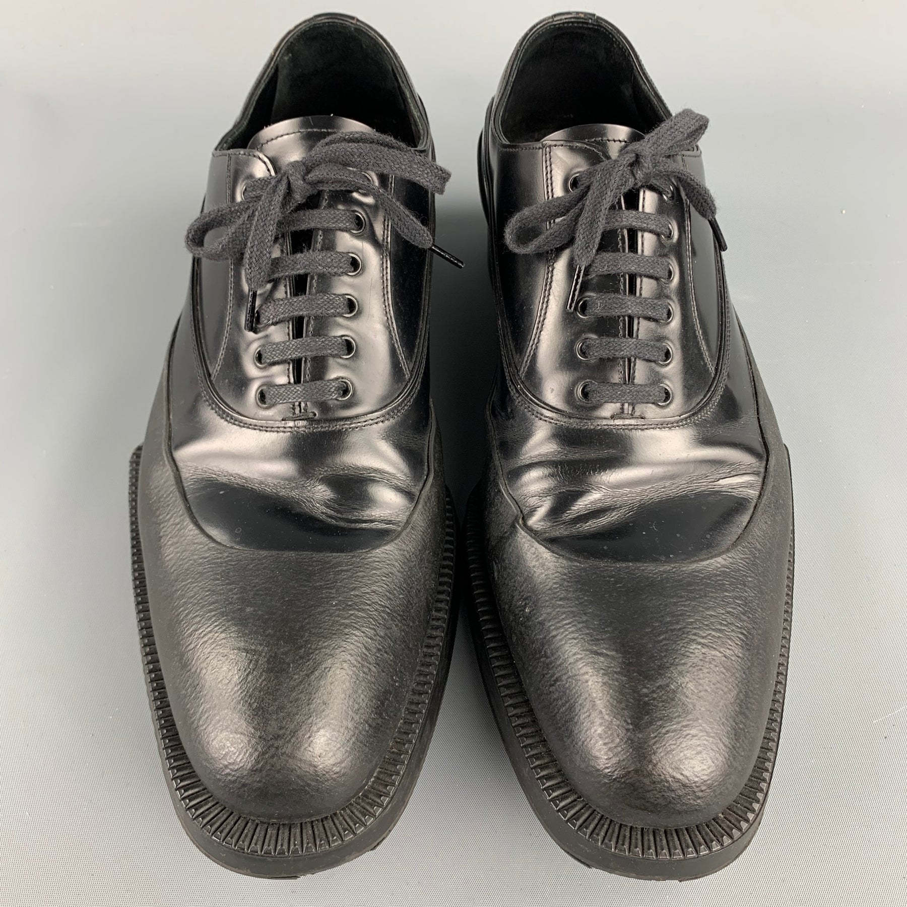 PRADA Size 9.5 Black Leather Lace Up Dress Shoes – Sui Generis Designer  Consignment