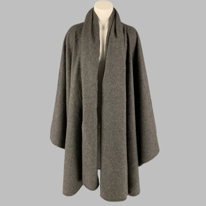 LORO PIANA Size One Size Grey Cashmere Shawl Collar Cape