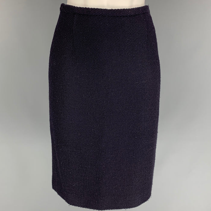 CAROLINA HERRERA Size 4 Black Boucle Below Knee Pencil Skirt