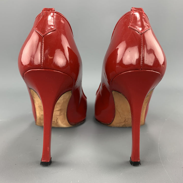 MANOLO BLAHNIK Size 7 Red Patent Leather Ankle Strap Pointed Pumps