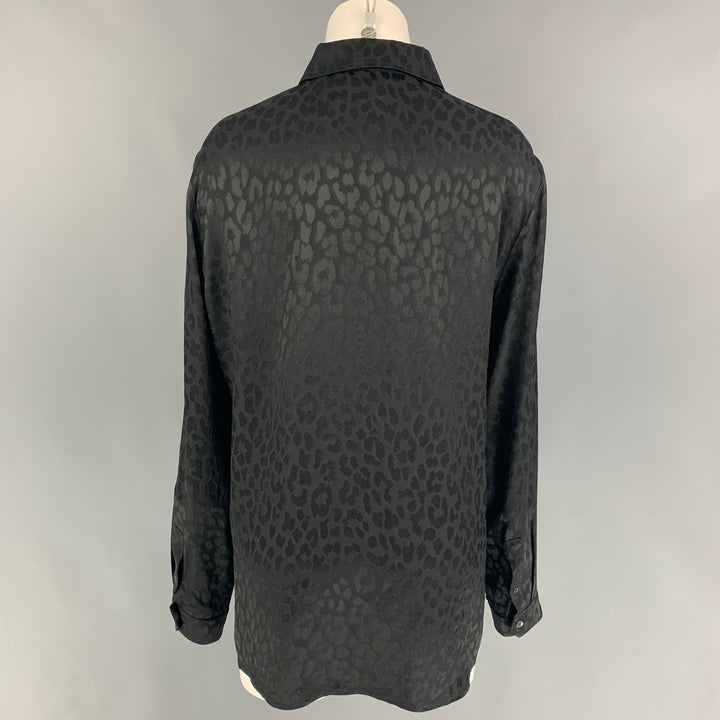 GUCCI Taille S Chemise boutonnée à imprimé animal en soie noire