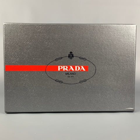 PRADA Talla 7.5 Zapatillas de deporte de malla de nailon en negro y rosa