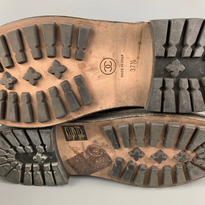CHANEL Taille 7,5 Bottes à enfiler en tweed gris noir avec matériaux mélangés