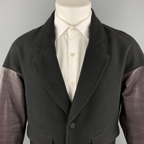 ALEXANDER WANG Talla M Chaqueta con solapa de muesca y mangas de cuero en lana y materiales mixtos en negro y burdeos