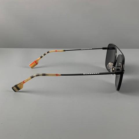 BURBERRY Lunettes de soleil en métal noir