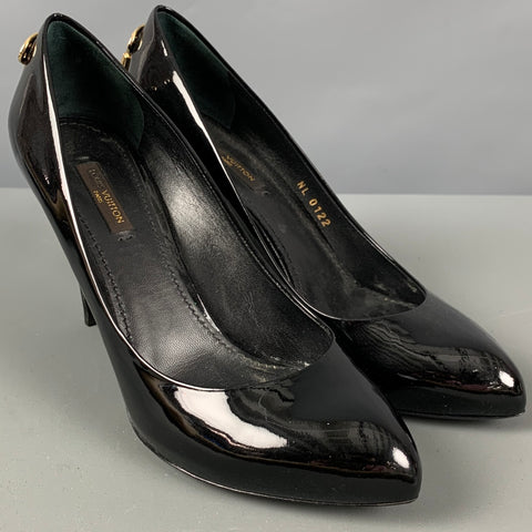 LOUIS VUITTON Talla 7 Zapatos de tacón de charol negro