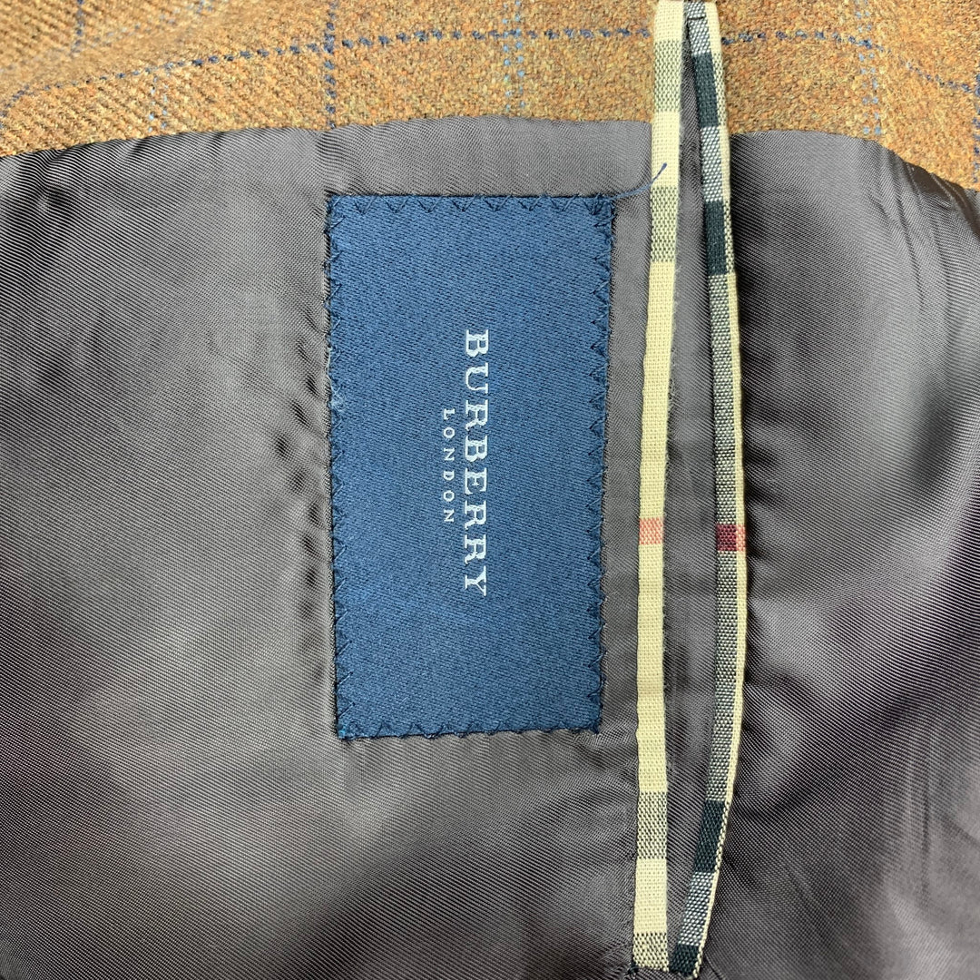 BURBERRY LONDON Taille 42 Manteau de sport en laine à carreaux marron / cachemire à revers cranté