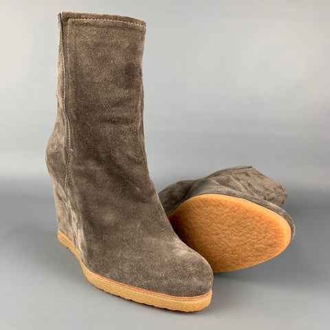 STUART WEITZMAN Size 9 Taupe Suede Wedge Boots