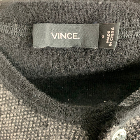 VINCE Jersey Henley de lana/cachemira con cabeza de clavo gris y negro talla S