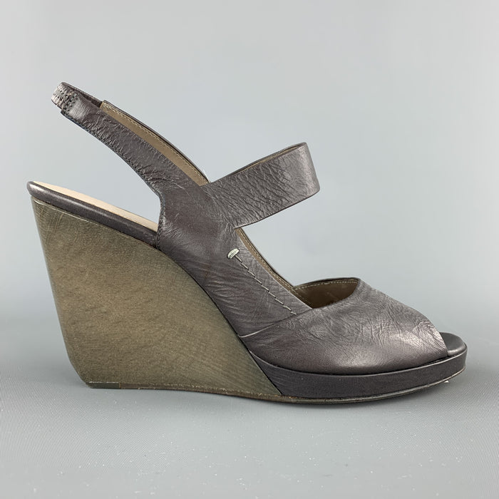 CoSTUME NATIONAL Size 7.5 Grey Wedge Slingback Sandals