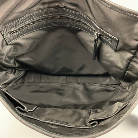 BURBERRY Sac messager en nylon à carreaux noir et gris