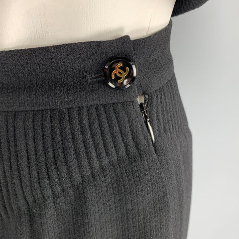 CHANEL Size 8 Black Wool Ribbed Sleeveless Pants Suit