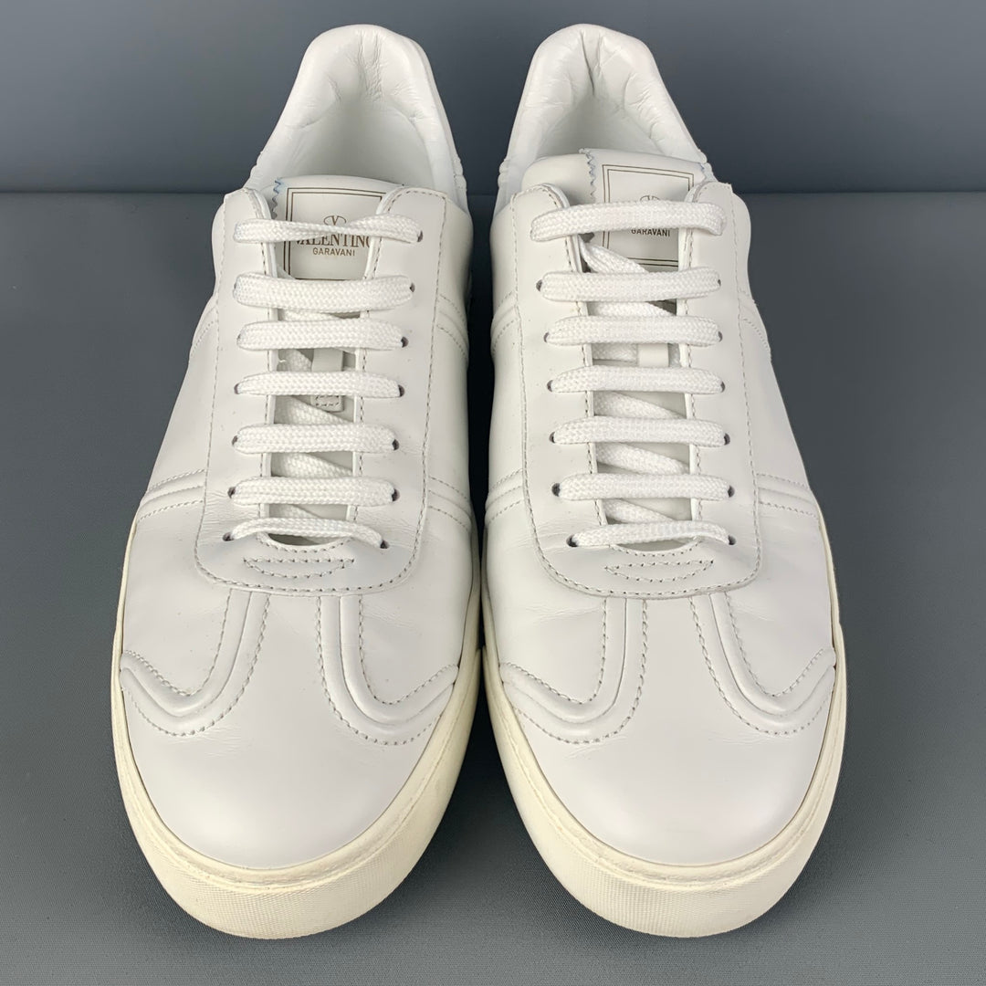 VALENTINO Taille 12 Baskets à lacets en cuir clouté blanc