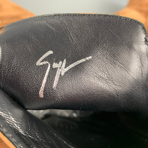 GIUSEPPE ZANOTTI Talla 7.5 Botas de tacón grueso con flecos de ante marrón